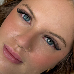 Bibi Bombshell - Volume Set